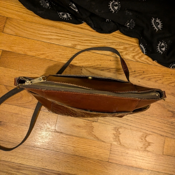 Patricia aka Patsey Nash Leather Purse - Picture 10 of 14